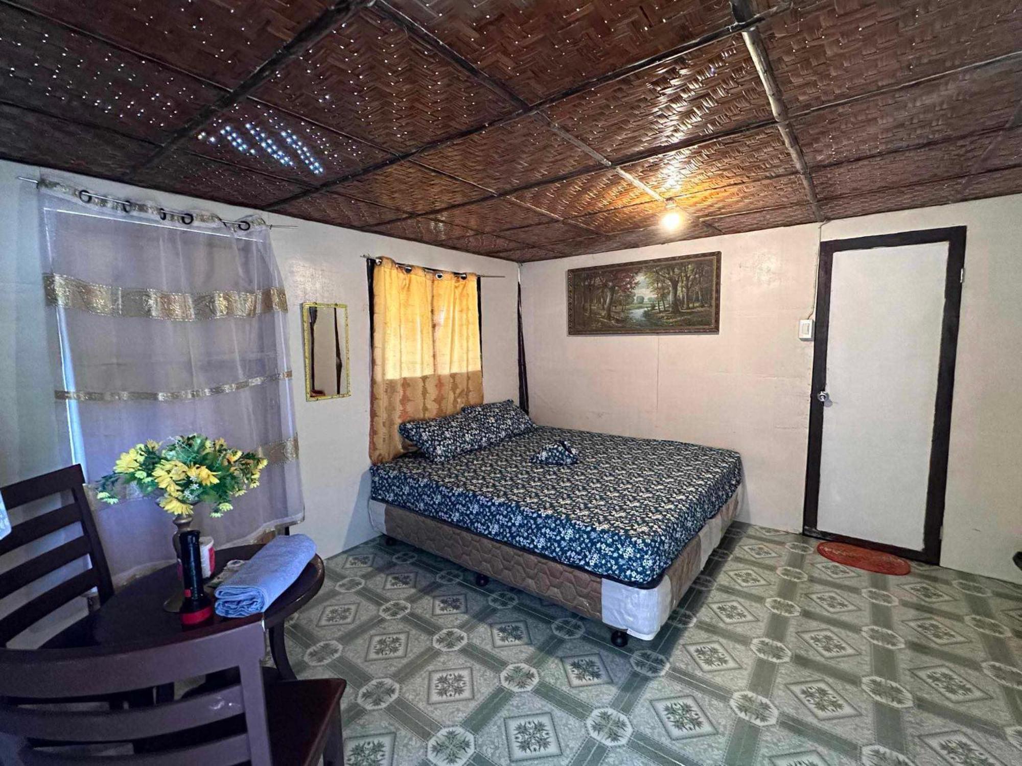 Thornton'S Sea View Cafe & Guesthouse Siquijor Kültér fotó
