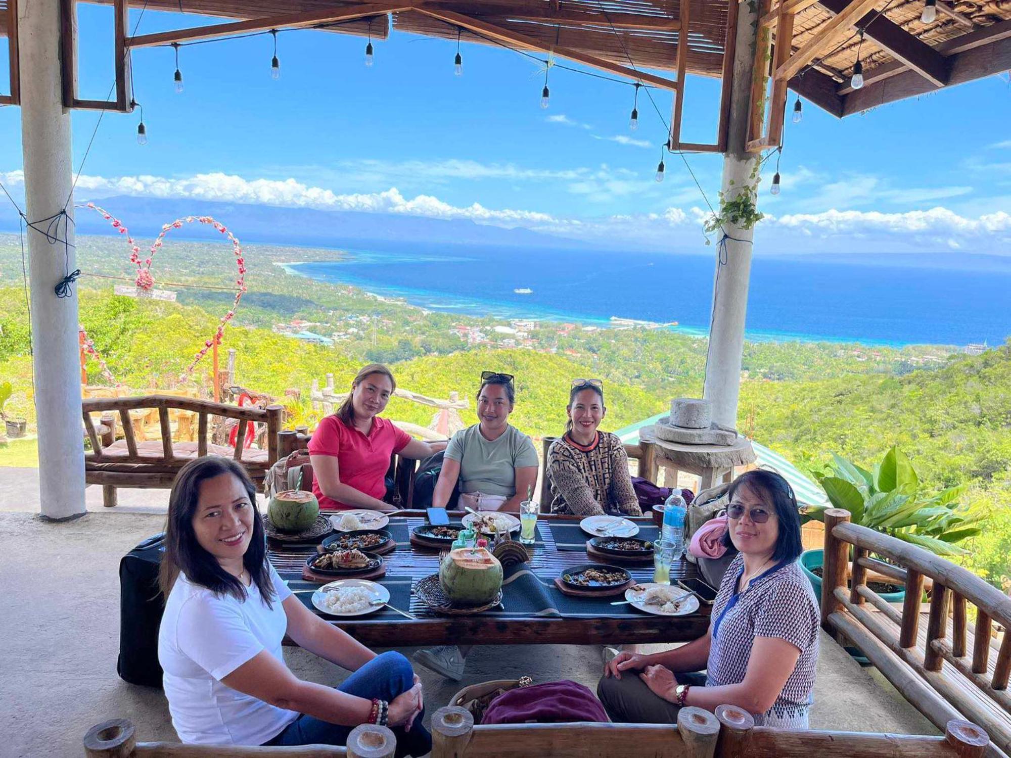 Thornton'S Sea View Cafe & Guesthouse Siquijor Szoba fotó